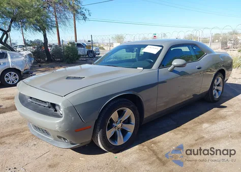 2018 Dodge Challenger Sxt z USA, uszkodzony, nr VIN 2C3CDZAG9JH310831